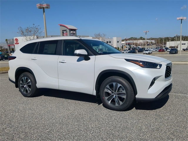 2026 Toyota Highlander XLE