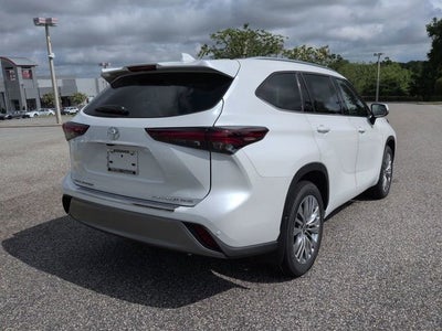 2026 Toyota Highlander Platinum