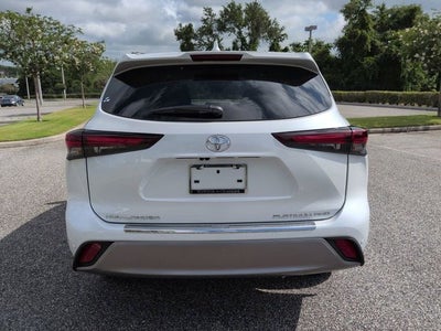 2026 Toyota Highlander Platinum