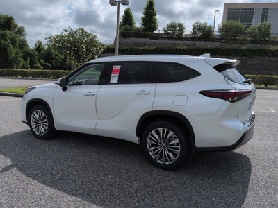 2026 Toyota Highlander Platinum