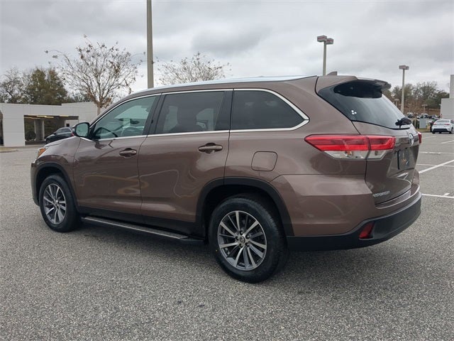2019 Toyota HIGHLANDER XLE