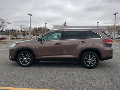 2019 Toyota HIGHLANDER XLE