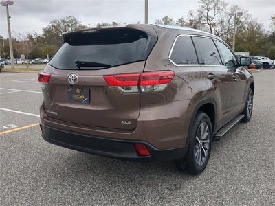 2019 Toyota HIGHLANDER XLE