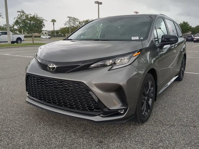 2026 Toyota Sienna XSE 7 Passenger