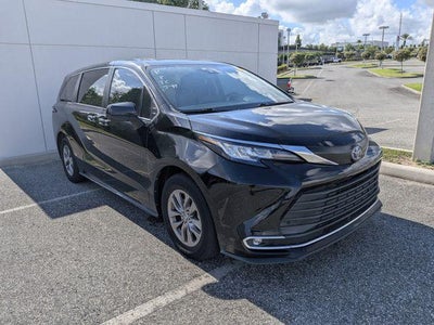 2023 Toyota Sienna XLE 7 Passenger