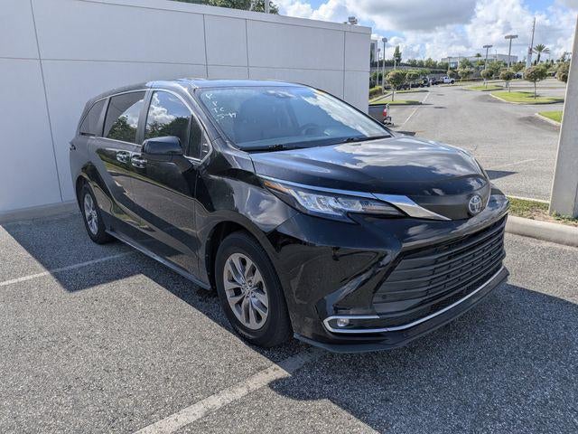 2023 Toyota Sienna XLE 7 Passenger