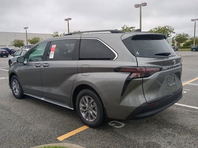 2026 Toyota Sienna XLE