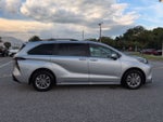 2025 Toyota Sienna XLE 8 Passenger