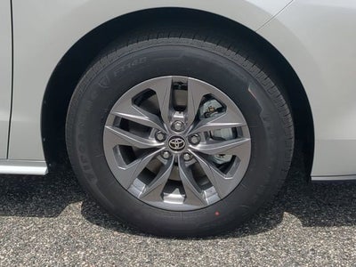2026 Toyota Sienna XLE 7 Passenger
