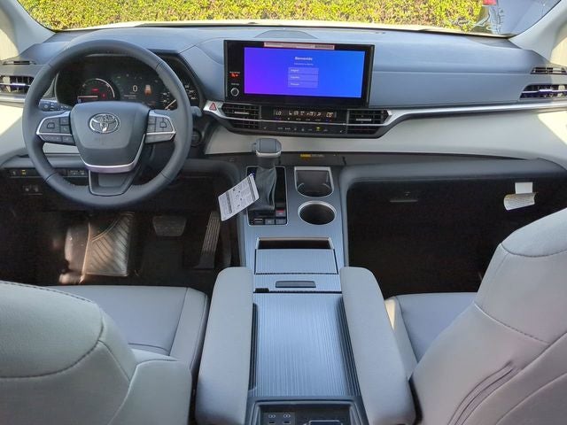 2026 Toyota Sienna XLE 7 Passenger