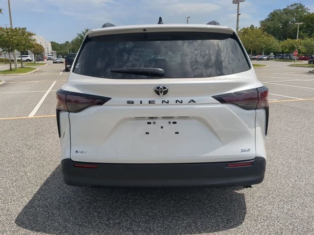 2026 Toyota Sienna XLE 7 Passenger
