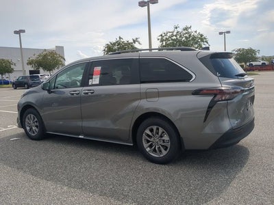 2026 Toyota Sienna XLE 8 Passenger