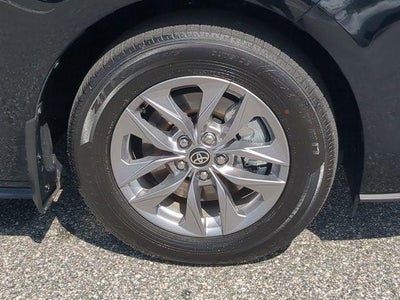 2025 Toyota SIENNA XLE XLE 8 Passenger