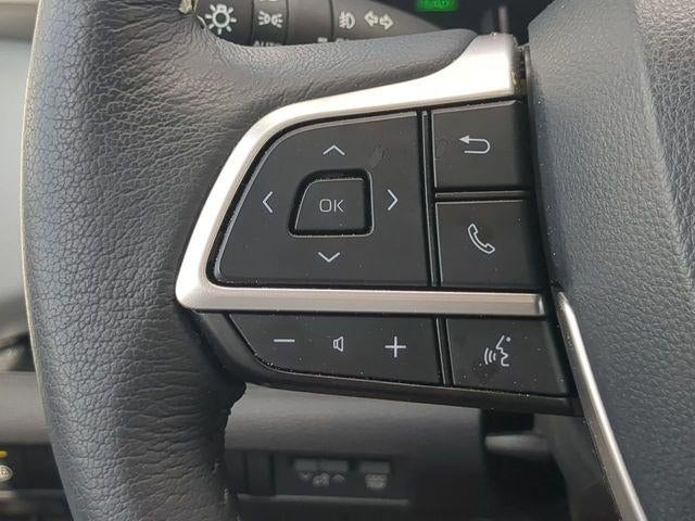 2025 Toyota SIENNA XLE XLE 8 Passenger