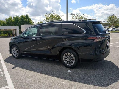2025 Toyota SIENNA XLE XLE 8 Passenger