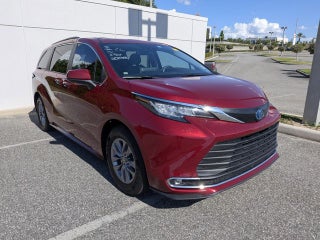 2023 Toyota Sienna XLE 8 Passenger