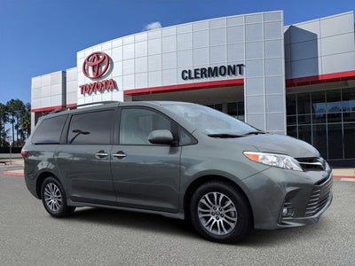 2020 Toyota SIENNA XLE 3.5L XLE 8 Passenger