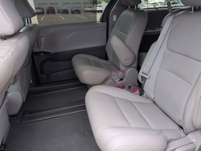 2020 Toyota SIENNA XLE 3.5L XLE 8 Passenger
