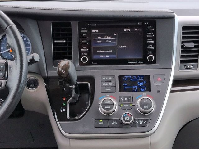 2020 Toyota SIENNA XLE 3.5L XLE 8 Passenger