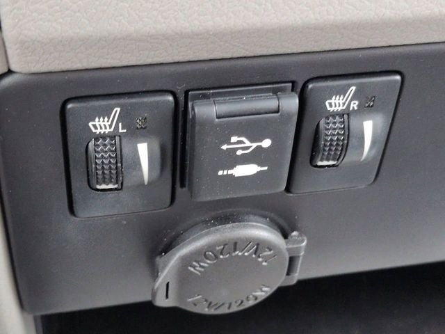 2020 Toyota SIENNA XLE 3.5L XLE 8 Passenger