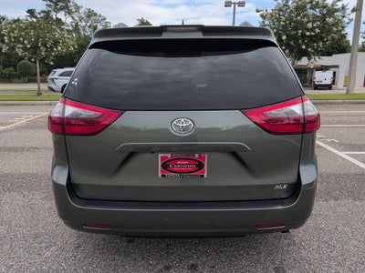 2020 Toyota SIENNA XLE 3.5L XLE 8 Passenger
