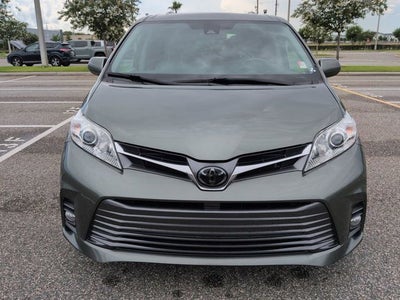 2020 Toyota SIENNA XLE 3.5L XLE 8 Passenger