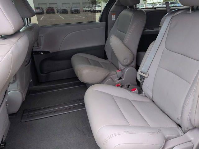 2020 Toyota SIENNA XLE 3.5L XLE 8 Passenger