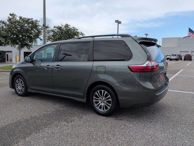 2020 Toyota SIENNA XLE 3.5L XLE 8 Passenger