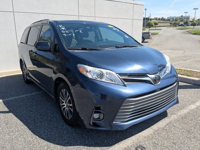 2018 Toyota SIENNA XLE 3.5L XLE