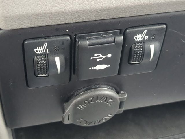 2018 Toyota SIENNA XLE 3.5L XLE 8 Passenger