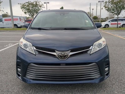 2018 Toyota SIENNA XLE 3.5L XLE 8 Passenger