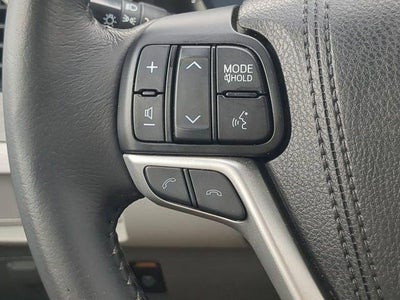 2018 Toyota SIENNA XLE 3.5L XLE 8 Passenger