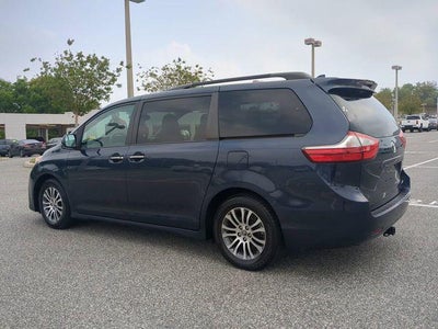 2018 Toyota SIENNA XLE 3.5L XLE 8 Passenger
