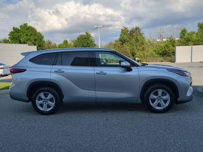 2022 Toyota HIGHLANDER HYBRD LE