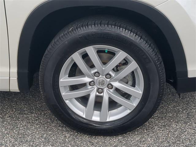 2014 Toyota HIGHLANDER LE