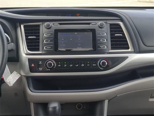 2014 Toyota HIGHLANDER LE