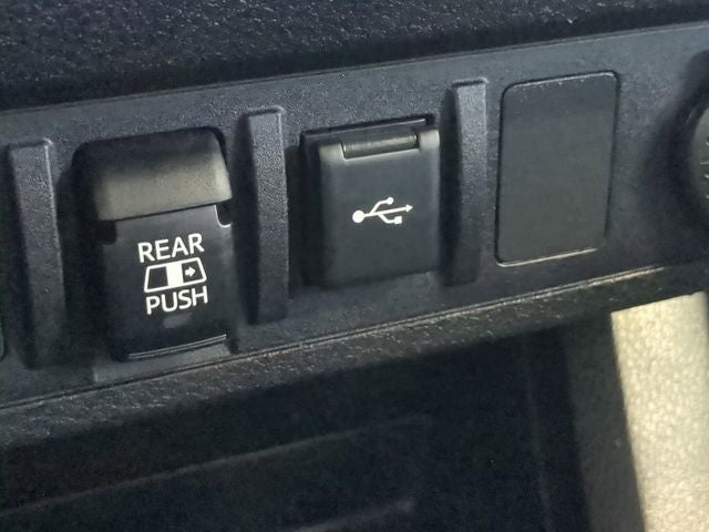 2021 Toyota TACOMA SR5 SR5 V6