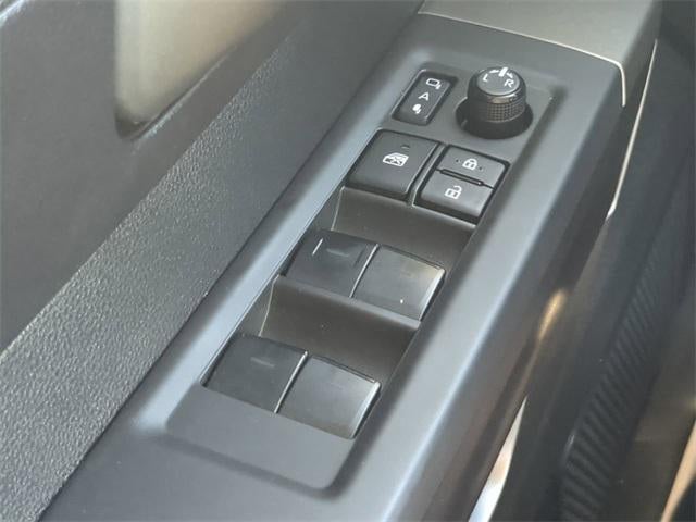 2023 Toyota TUNDRA 4X4 SR5