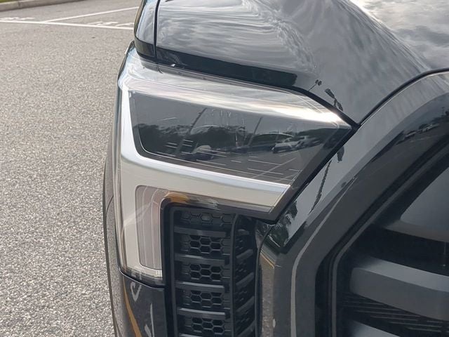 2024 Toyota TUNDRA 4X4 SR5