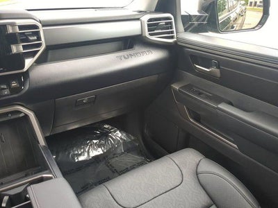 2024 Toyota TUNDRA 4X4 SR5