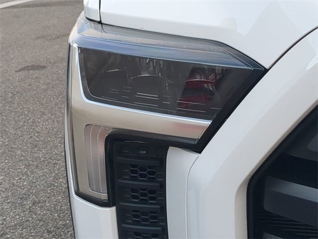 2025 Toyota TUNDRA 4X4 SR5