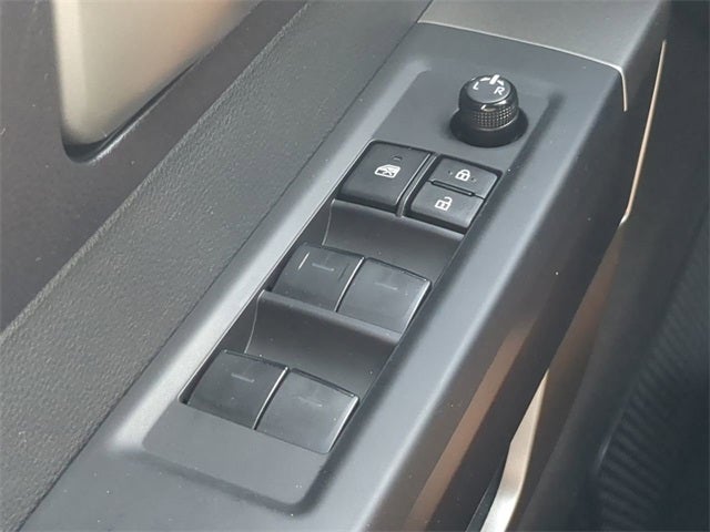 2025 Toyota TUNDRA 4X4 SR5