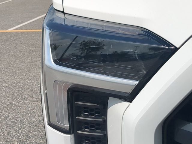 2025 Toyota TUNDRA 4X4 SR5
