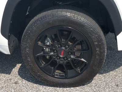 2025 Toyota TUNDRA 4X4 SR5