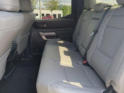 2025 Toyota TUNDRA 4X4 SR5