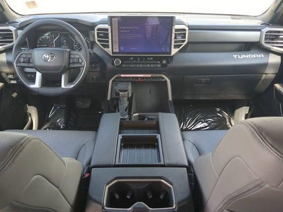 2025 Toyota TUNDRA 4X4 SR5