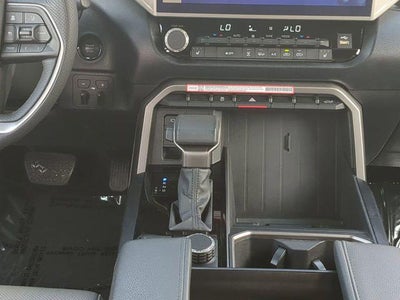 2025 Toyota TUNDRA 4X4 SR5