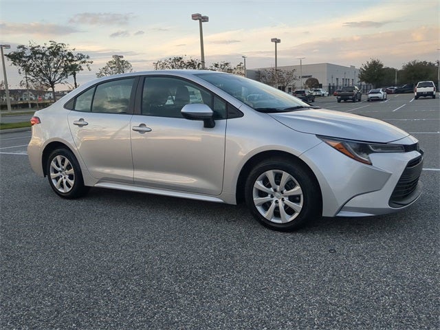 2024 Toyota COROLLA LE