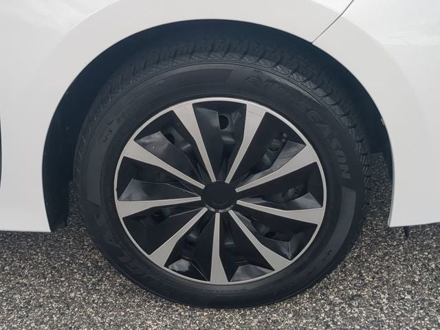 2017 Toyota COROLLA LE