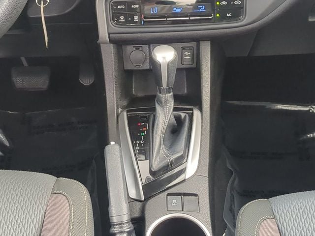 2017 Toyota COROLLA LE